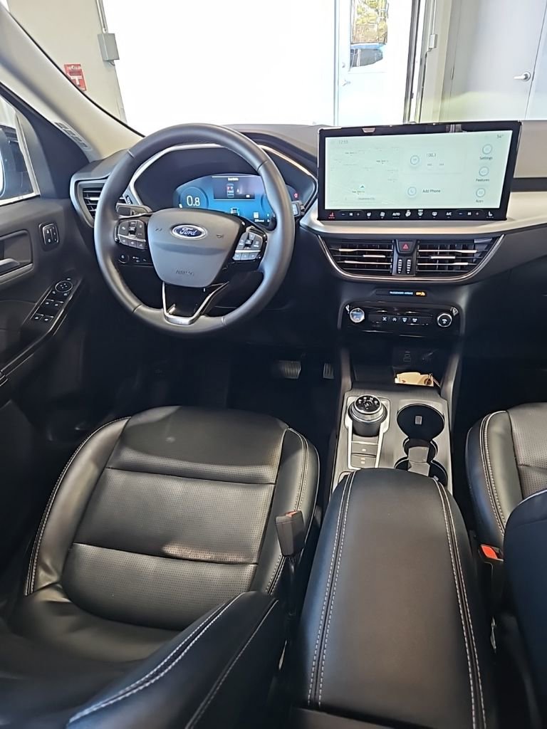 Used 2025 Ford Escape Platinum image 25
