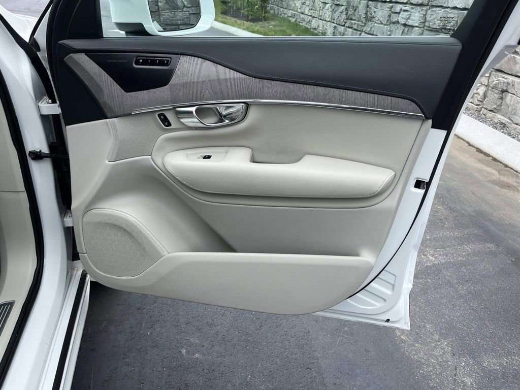 Used 2022 Volvo XC90 T6 Inscription AWD/4WD image 23