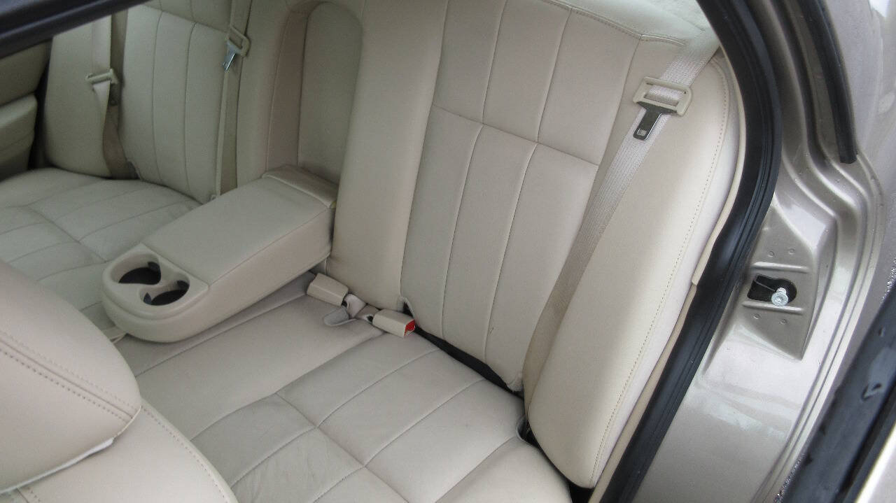 Used 2006 Mercury Grand Marquis LS RWD image 15