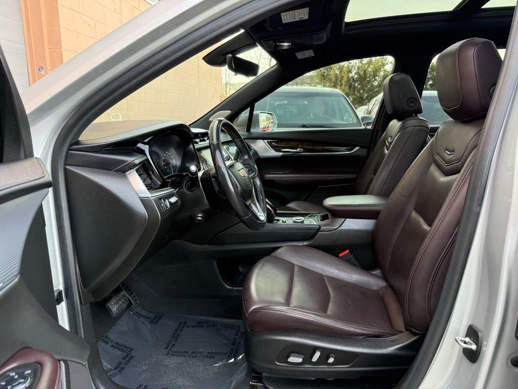 Used 2020 Cadillac XT6 Premium Luxury image 11