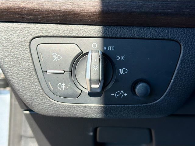 Used 2021 Audi Q5 Premium w/ Convenience Package image 34