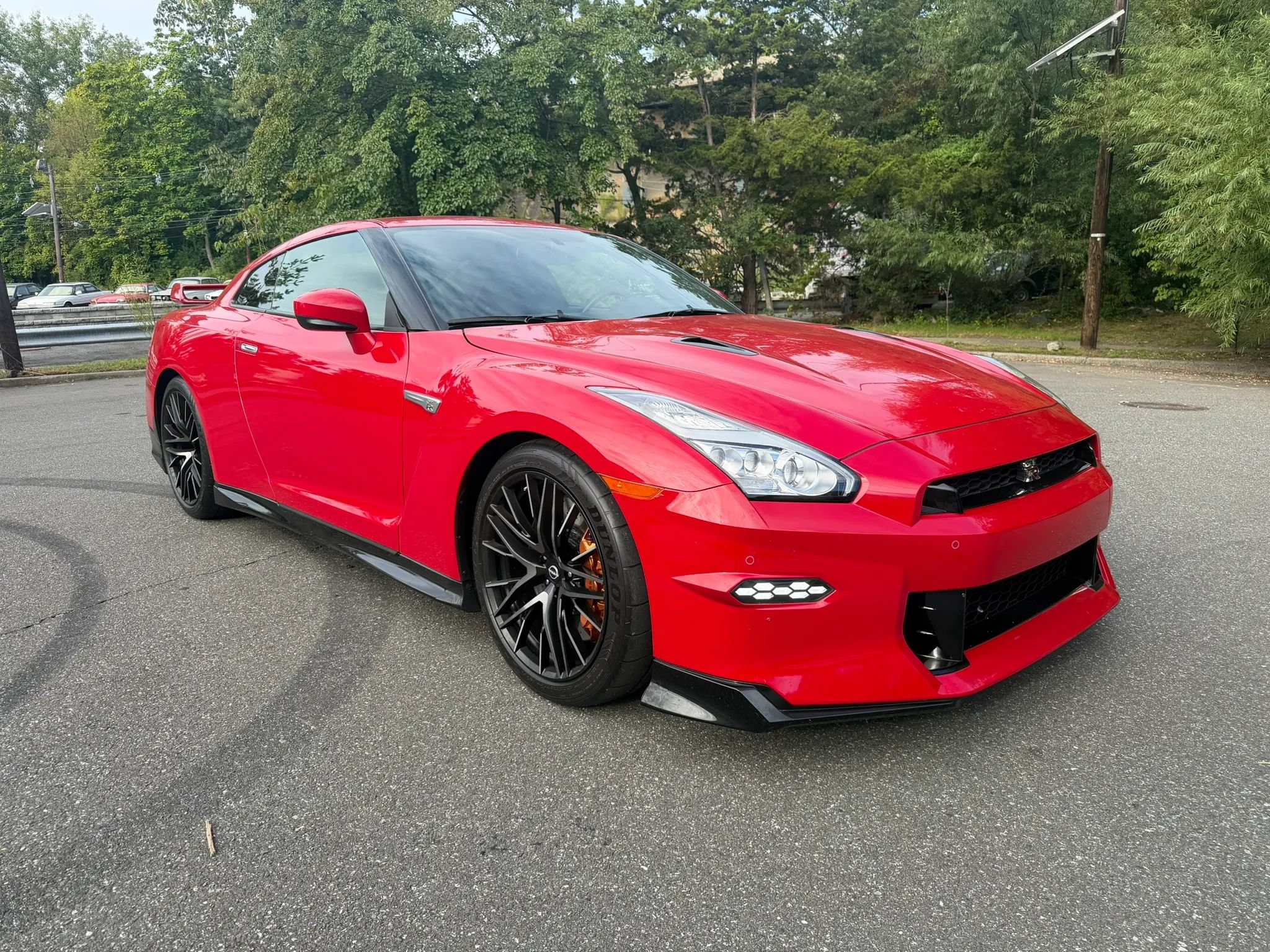 Used 2024 Nissan GT-R Premium w/ Premium Interior Package AWD/4WD image 7