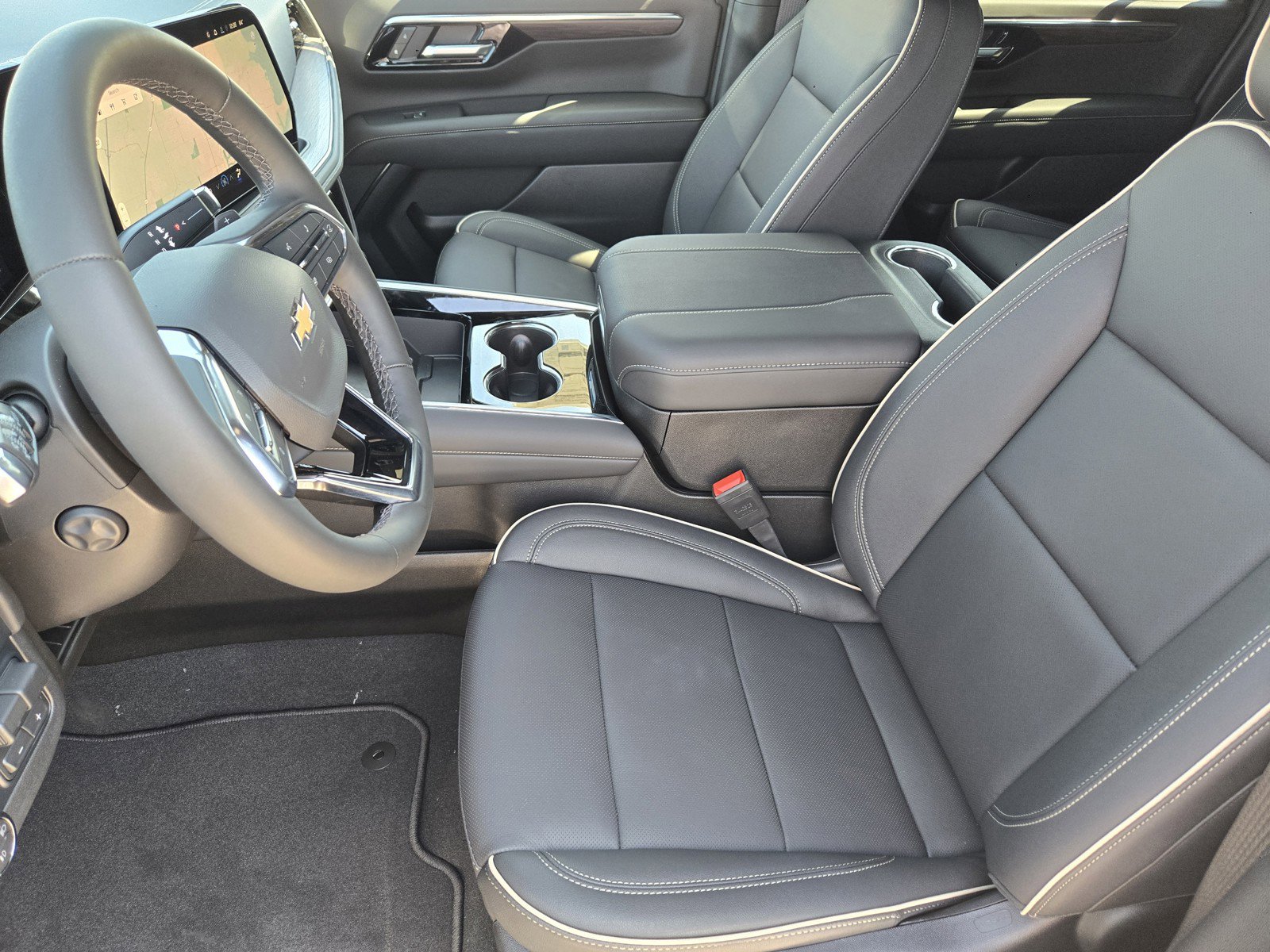 New 2026 Chevrolet Suburban Premier image 9