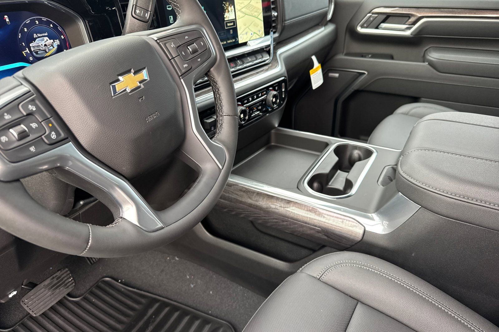 New 2026 Chevrolet Silverado 2500 LTZ w/ LTZ Premium Package image 9