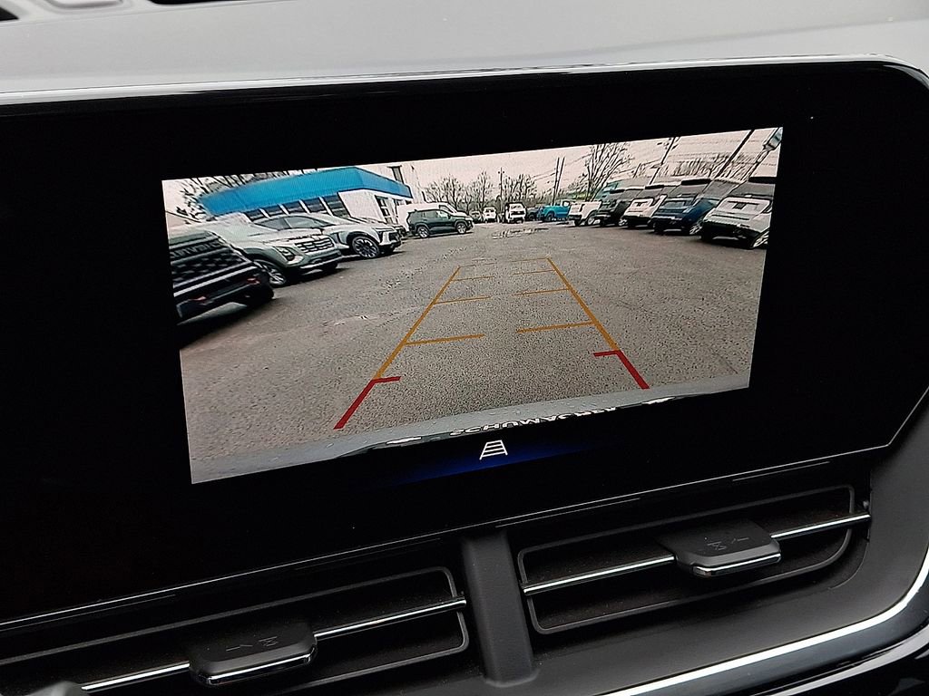 Used 2024 Chevrolet Trax RS w/ Driver Confidence Package image 17