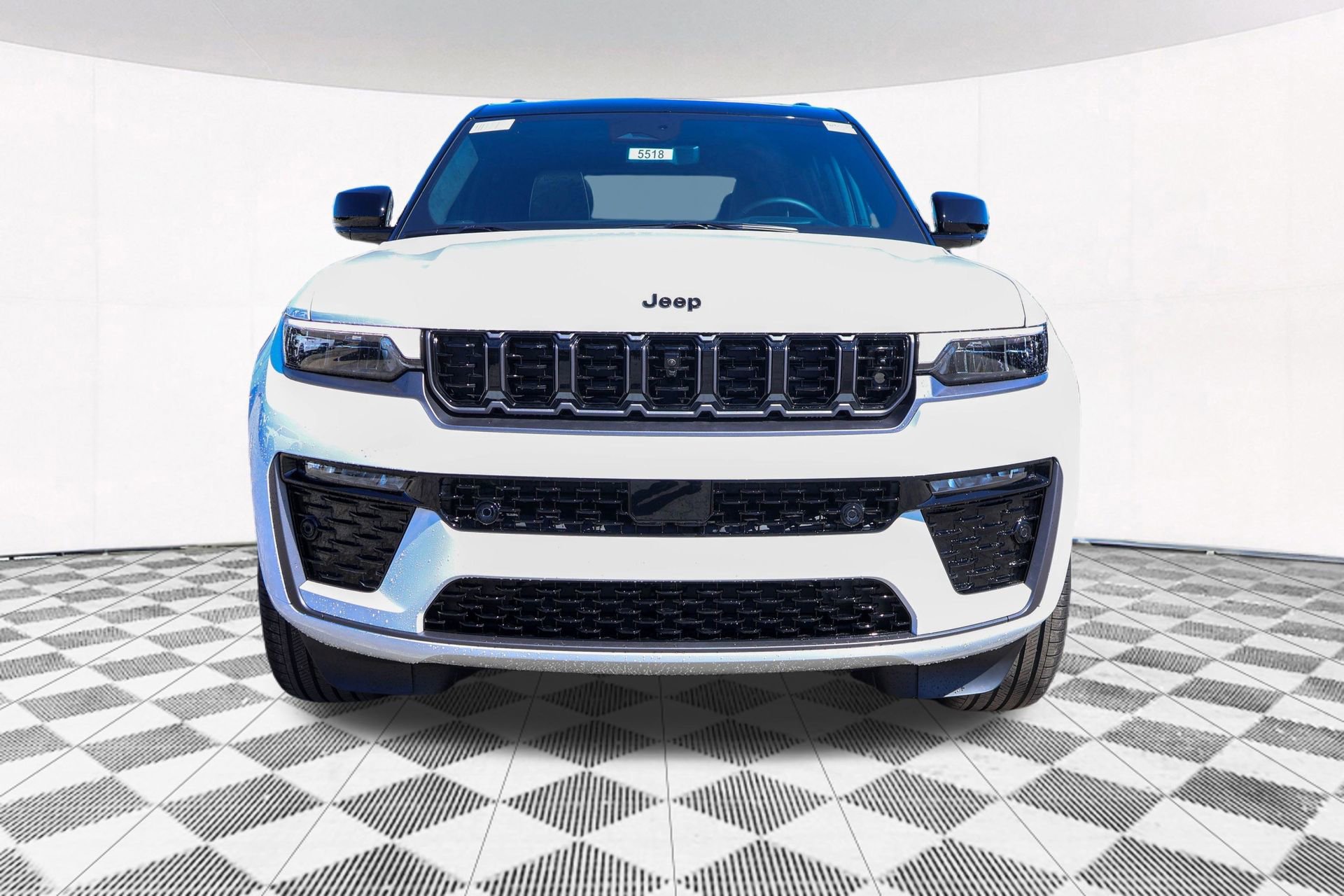 New 2026 Jeep Grand Cherokee Summit image 11