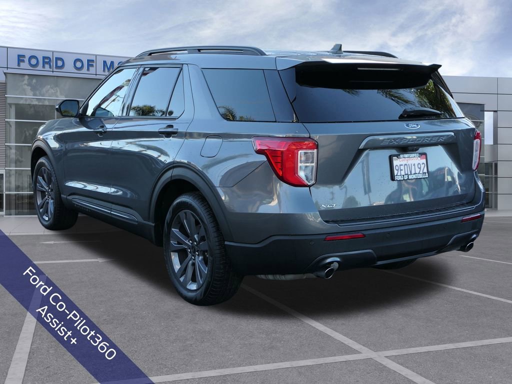 Used 2022 Ford Explorer XLT w/ Equipment Group 202A image 7