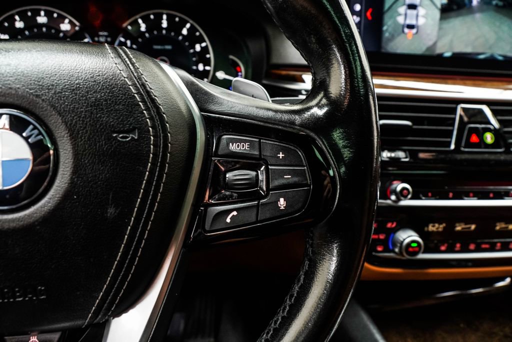 Used 2017 BMW 540i xDrive w/ Premium Package image 36