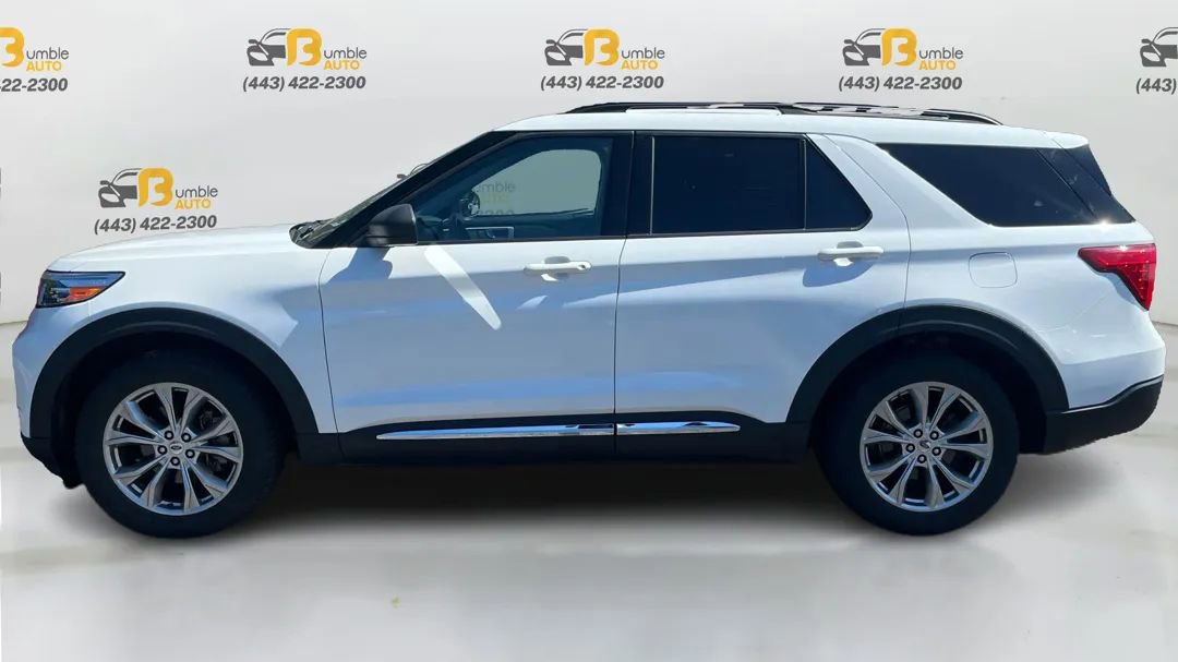 Used 2021 Ford Explorer XLT w/ Equipment Group 202A image 8