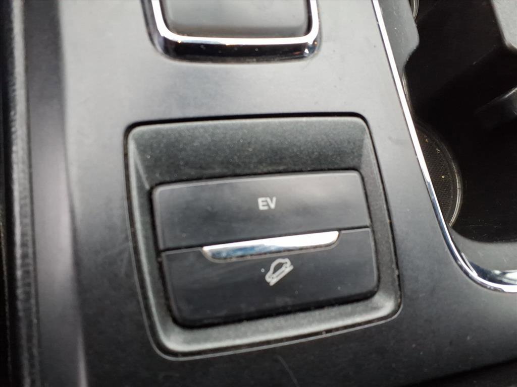 Used 2020 Ford Fusion Energi Titanium image 33