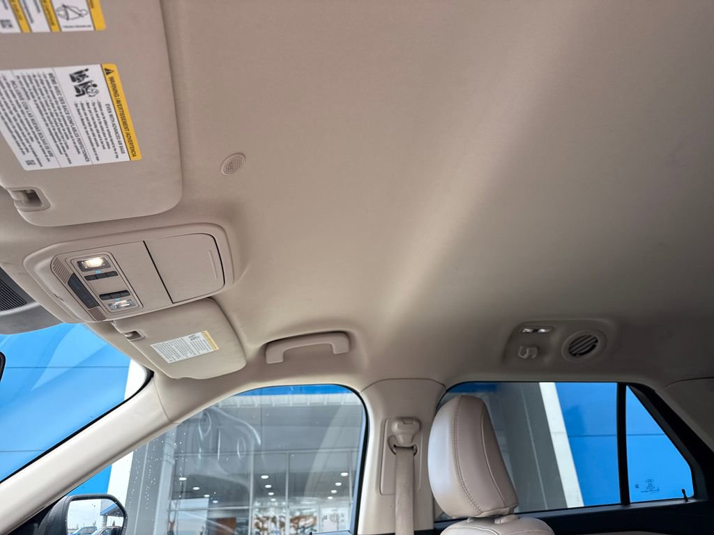 Used 2023 Ford Explorer XLT w/ Equipment Group 202A image 25