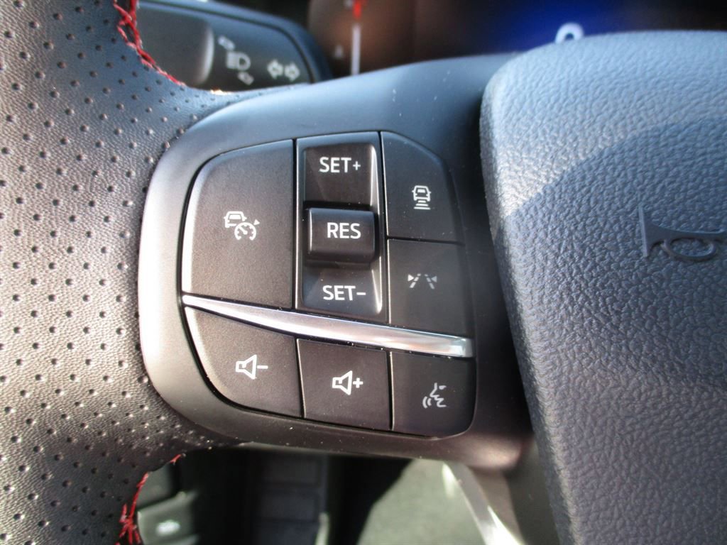 New 2026 Ford Escape ST-Line w/ Tech Pack #1 image 15