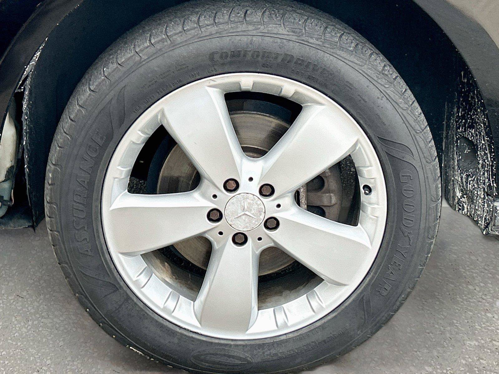 Used 2010 Mercedes-Benz ML 350 4MATIC image 40