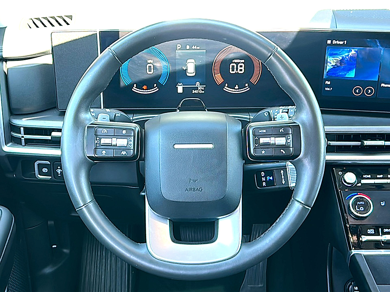 Used 2025 Hyundai Santa Fe SEL AWD/4WD image 28