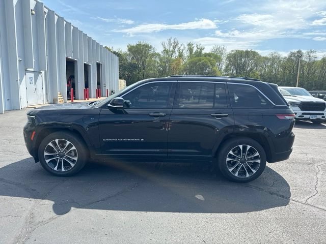 Used 2023 Jeep Grand Cherokee Overland AWD/4WD image 5