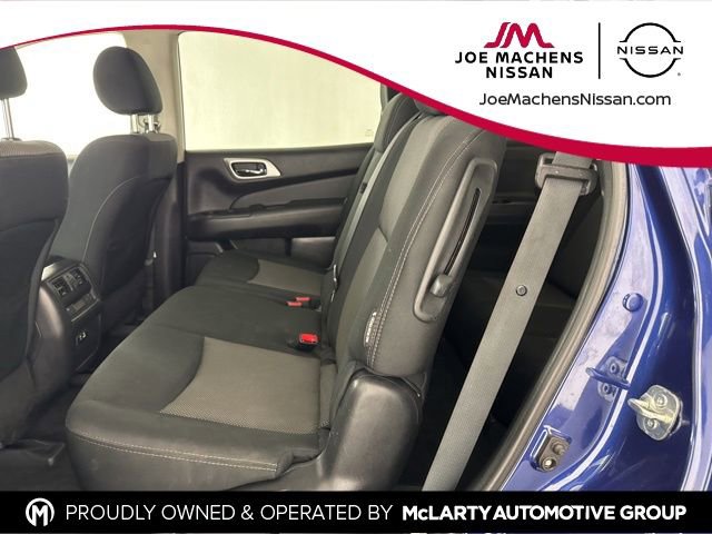 Used 2020 Nissan Pathfinder S image 24