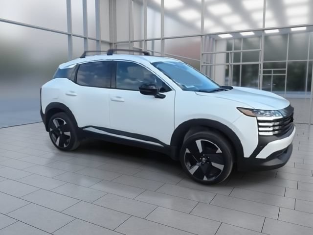 New 2026 Nissan Kicks SR w/ Cold Weather Package AWD/4WD image 2
