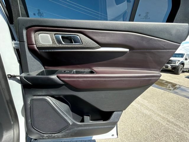 Used 2025 Ford Explorer Platinum AWD/4WD image 47
