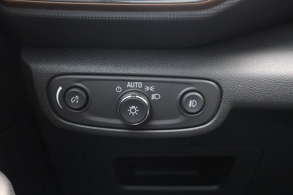 Used 2023 Chevrolet TrailBlazer ACTIV w/ Convenience Package image 34