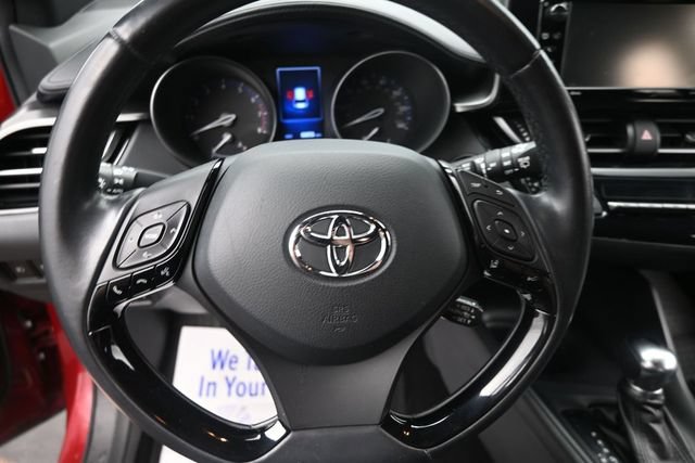 Used 2018 Toyota C-HR XLE FWD image 25