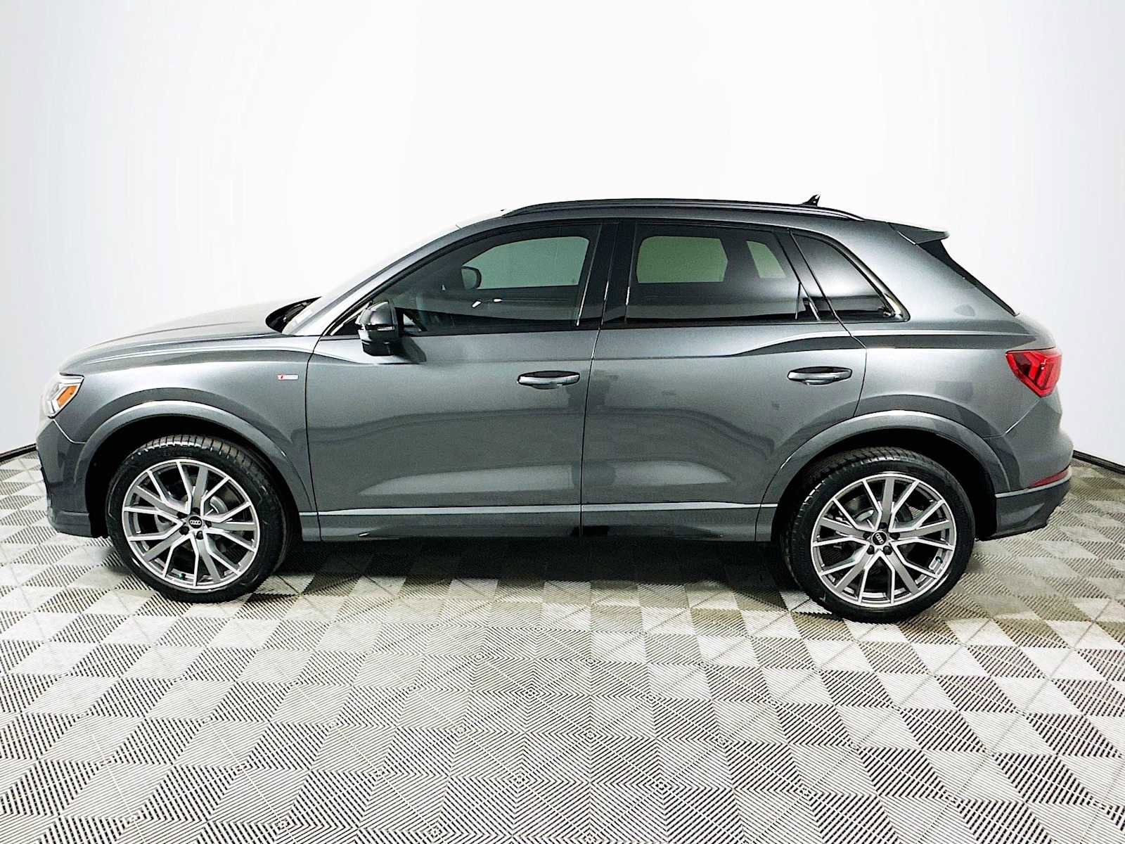 New 2025 Audi Q3 2.0T Premium Plus image 4