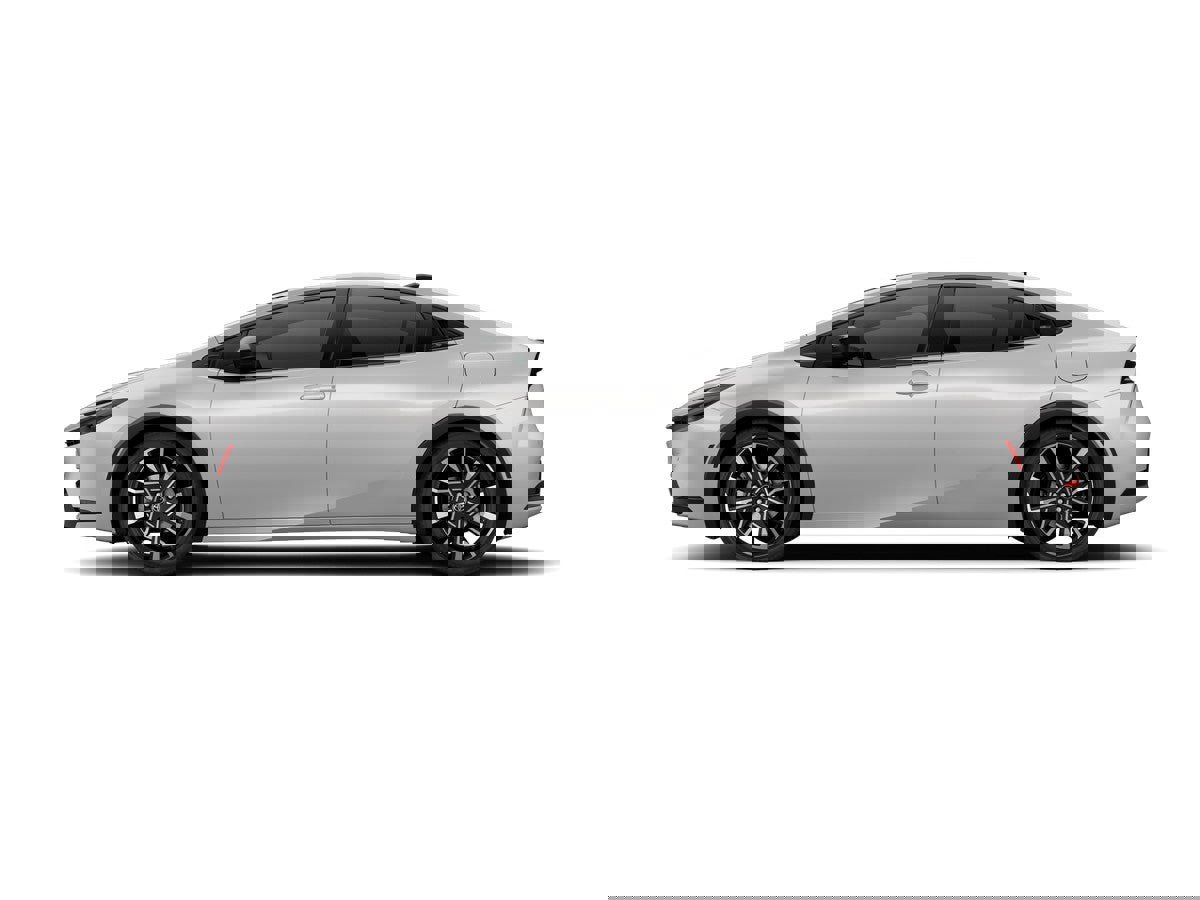 New 2026 Toyota Prius Plug-In Hybrid image 4