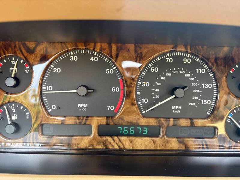 Used 1997 Jaguar XJ6 image 19