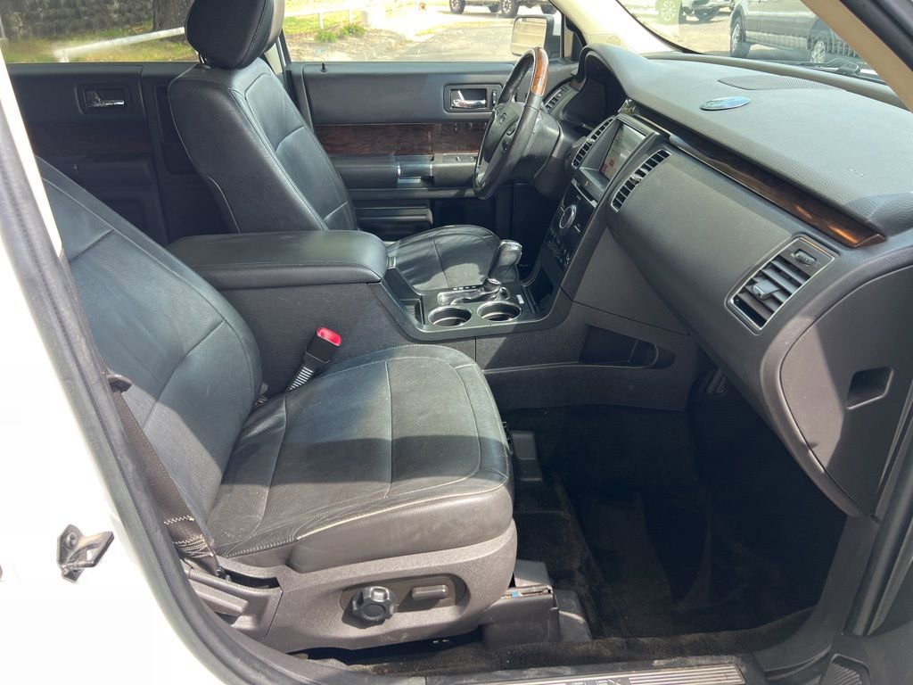 Used 2018 Ford Flex Limited image 12