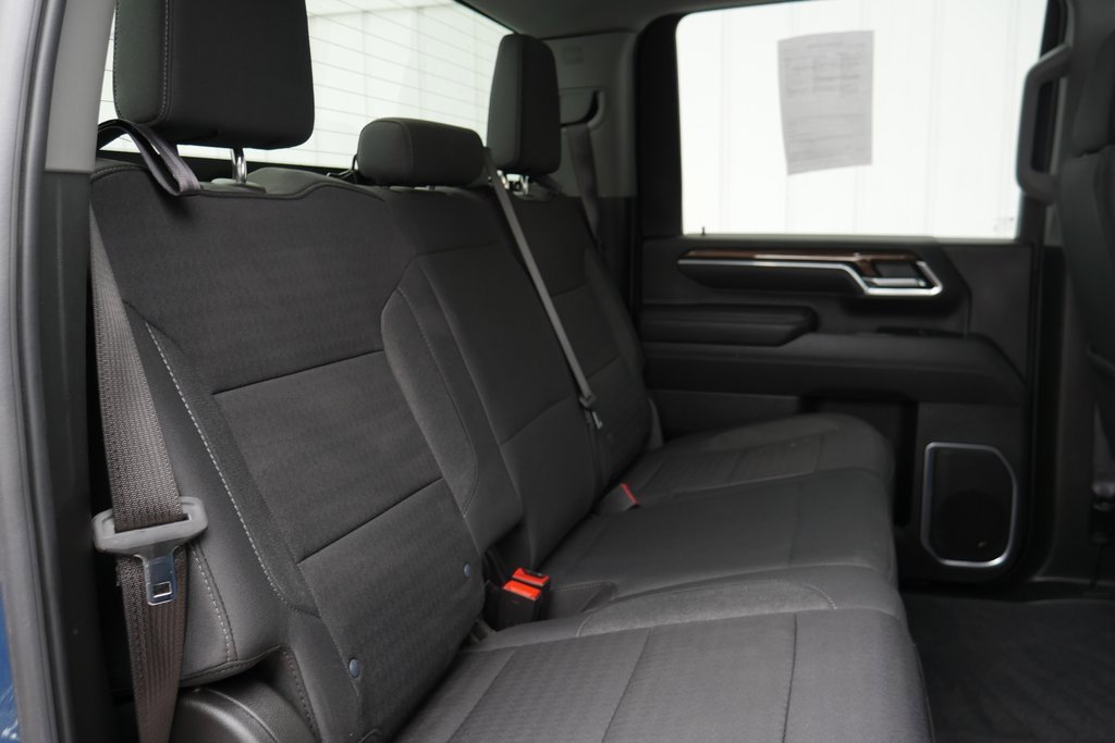 Used 2025 Chevrolet Silverado 2500 LT w/ Convenience Package image 23