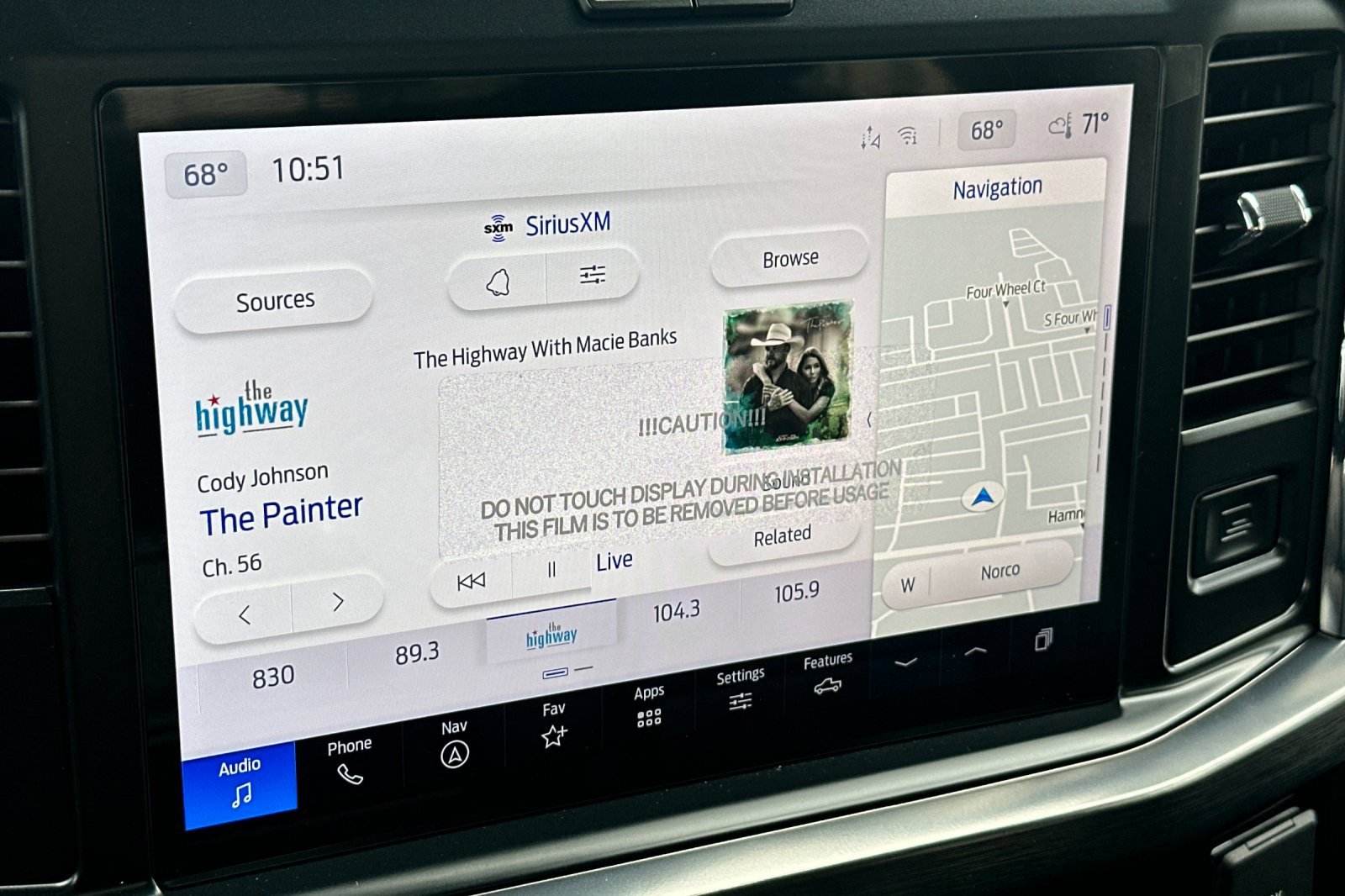 New 2025 Ford F250 Lariat w/ Black Appearance Package image 17