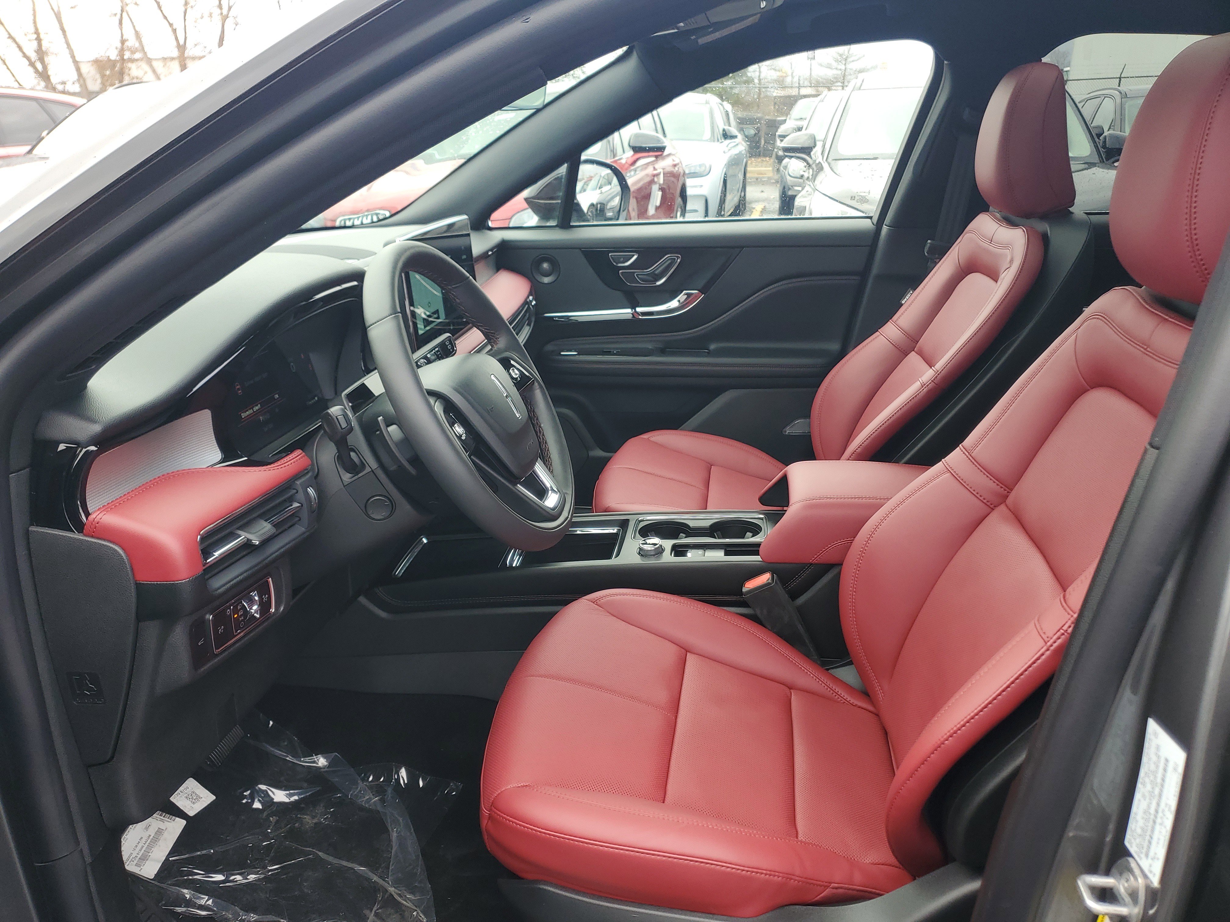 New 2025 Lincoln Corsair Reserve w/ Equipment Group 202A image 12