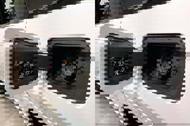 Used 2023 Jeep Grand Cherokee Overland image 42