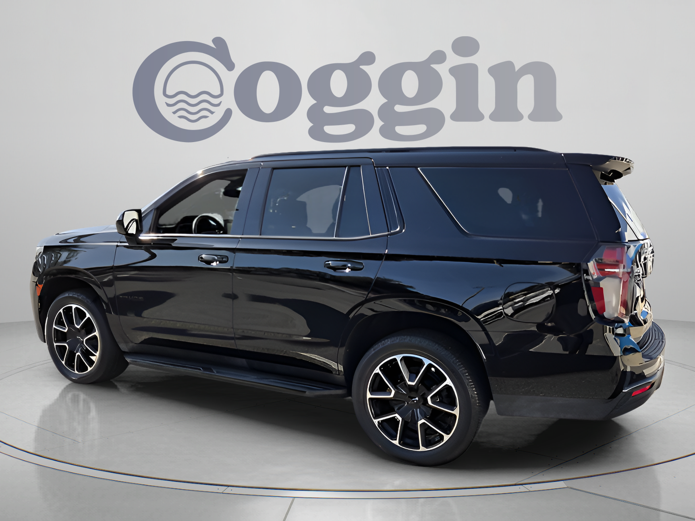 Certified 2022 Chevrolet Tahoe RST RWD image 3