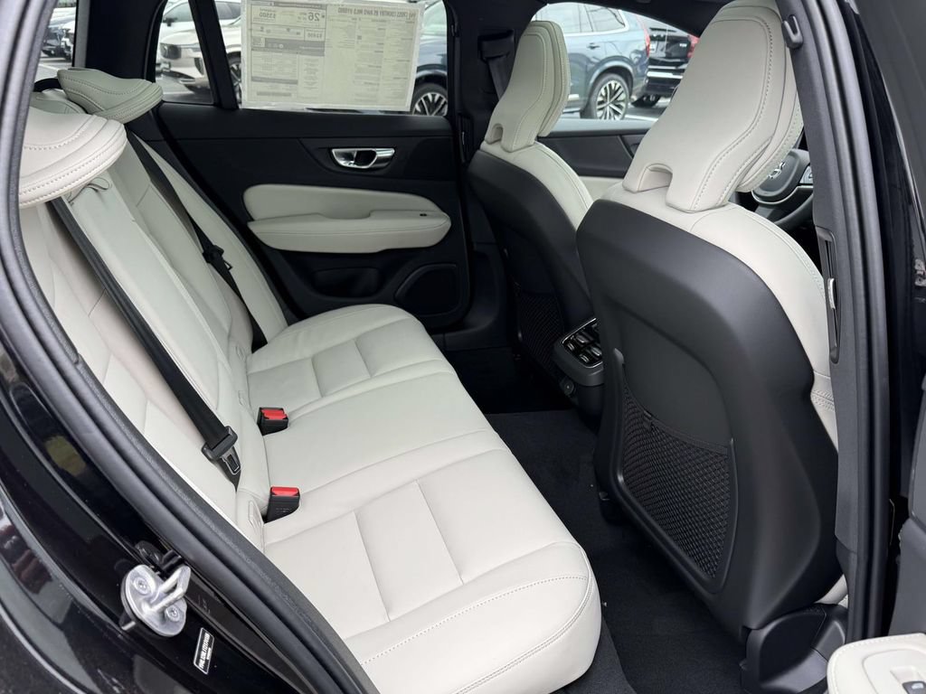 New 2026 Volvo V60 B5 Cross Country Ultra w/ Protection Package Premier AWD/4WD image 12