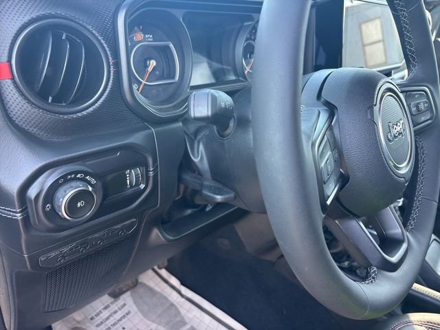 Used 2025 Jeep Wrangler Unlimited Rubicon image 41