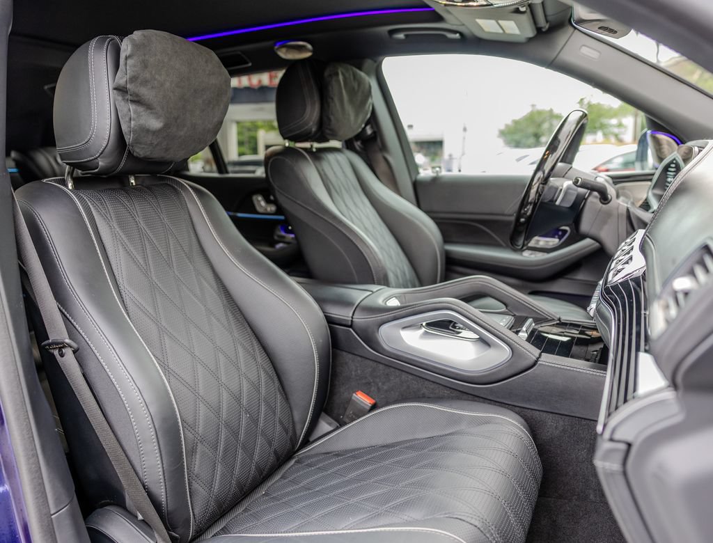 Used 2025 Mercedes-Benz Maybach GLS 600 4MATIC image 26