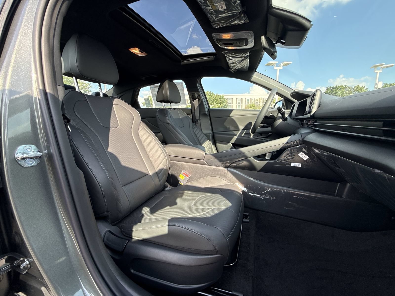 New 2026 Hyundai Elantra SEL Sport FWD image 26