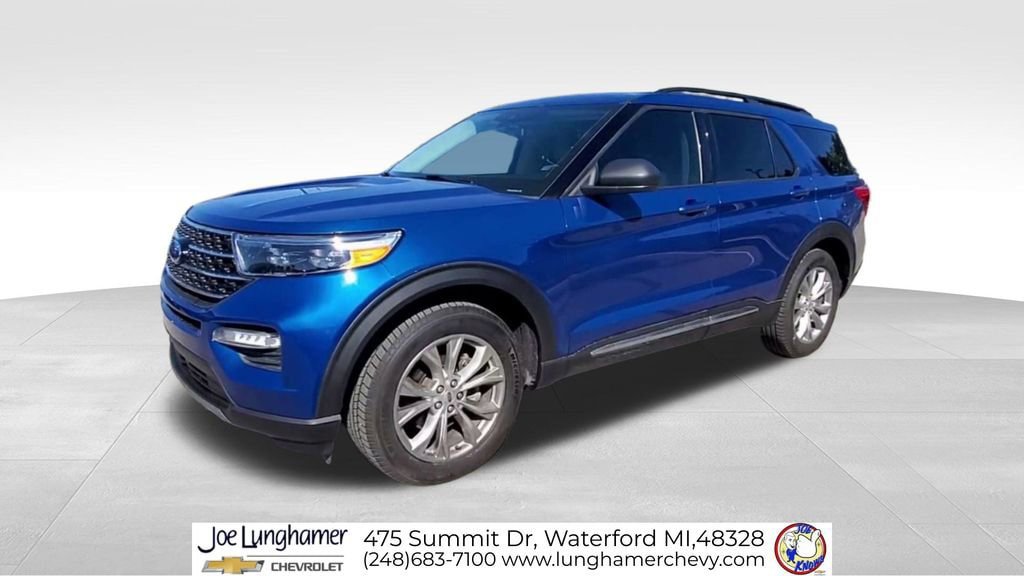 Used 2020 Ford Explorer XLT w/ Equipment Group 202A AWD/4WD image 4