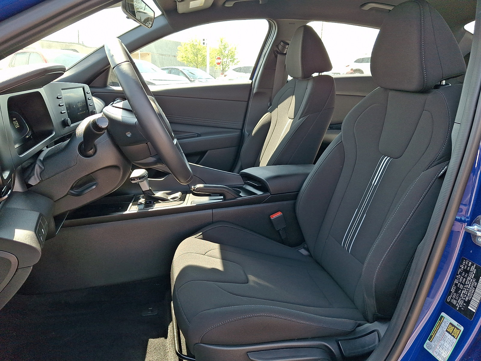 Certified 2025 Hyundai Elantra Sport FWD image 13