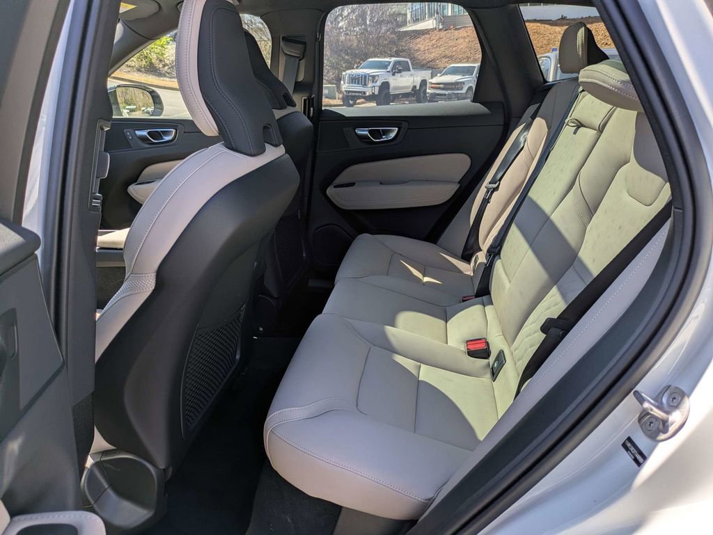 New 2026 Volvo XC60 B5 Plus w/ Protection Package Premier image 15