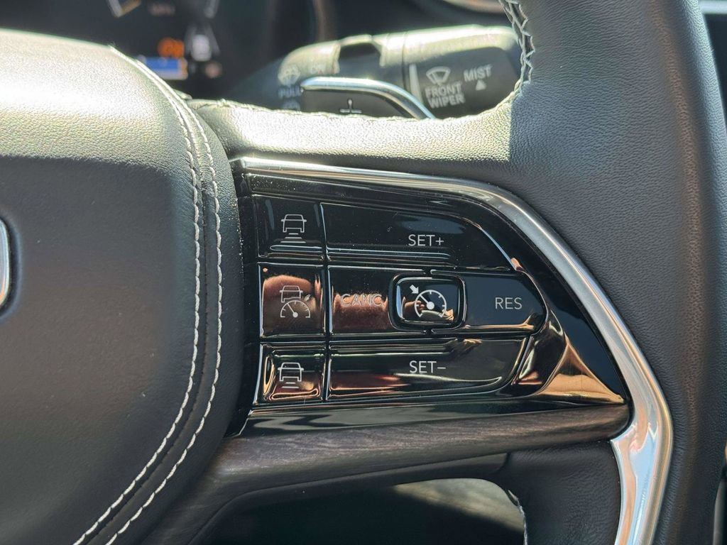 Used 2022 Jeep Grand Cherokee Overland image 22