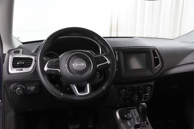 Used 2019 Jeep Compass Latitude w/ Popular Equipment Group image 6