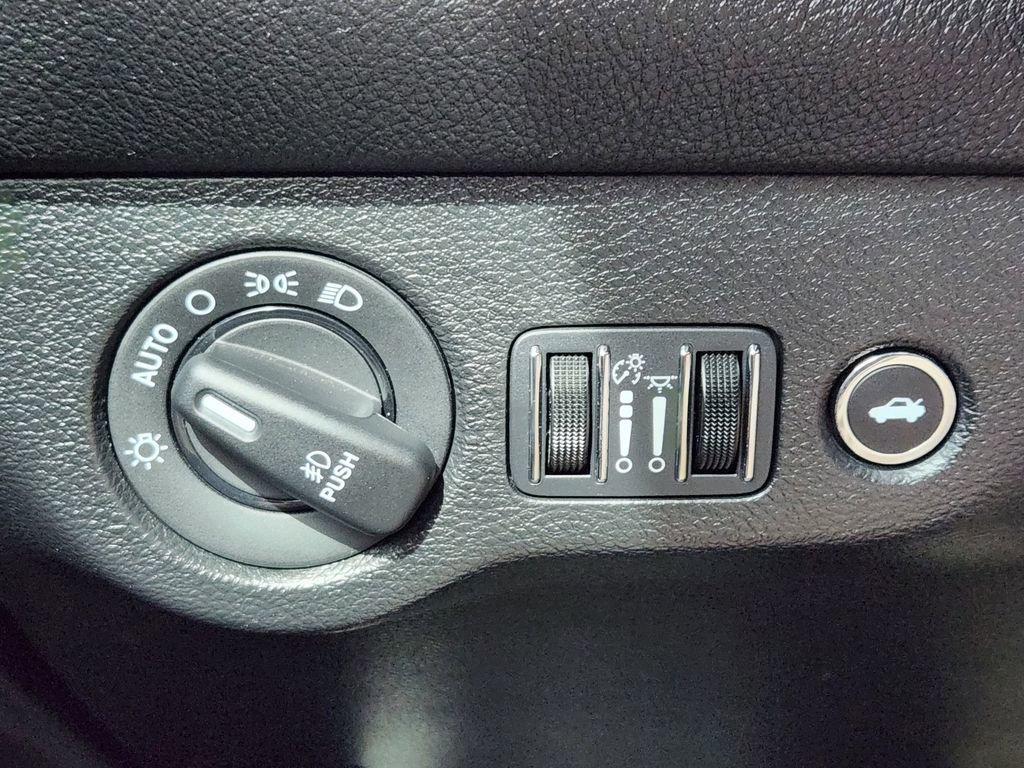 Used 2021 Dodge Challenger R/T Scat Pack RWD image 13