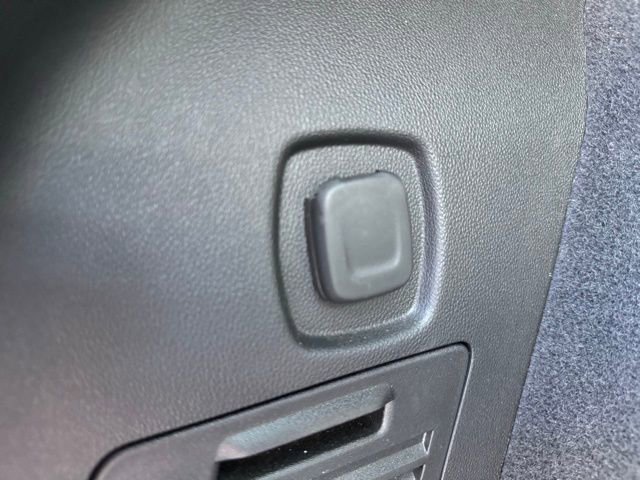 Used 2025 Cadillac XT5 Premium Luxury image 11