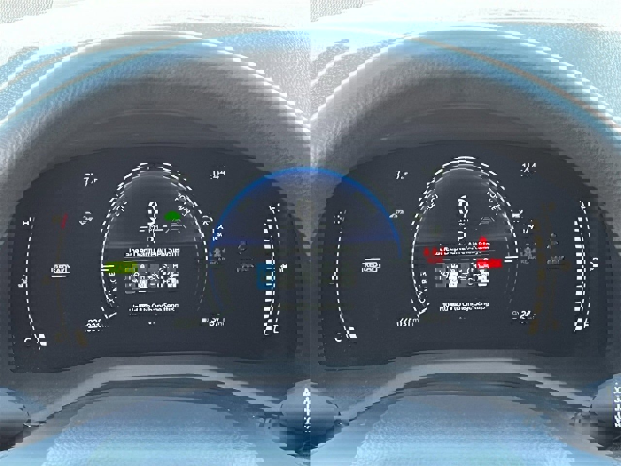 Used 2025 Toyota Camry LE image 13