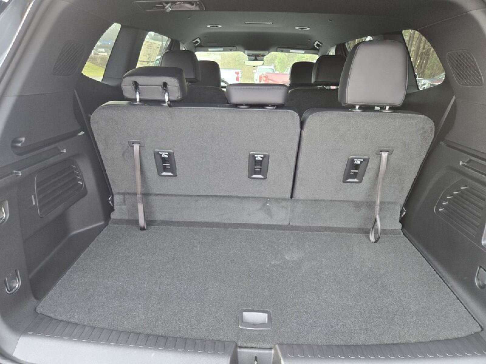 New 2026 GMC Acadia Elevation w/ Elevation Premium Package FWD image 7