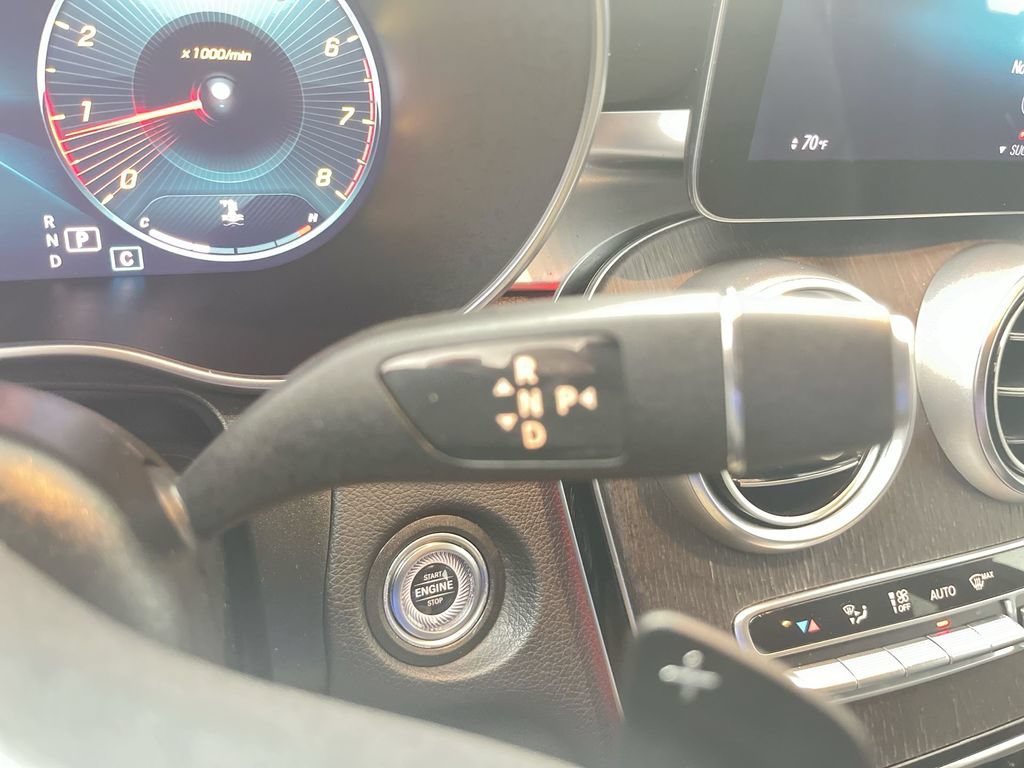 Used 2022 Mercedes-Benz GLC 300 4MATIC image 24
