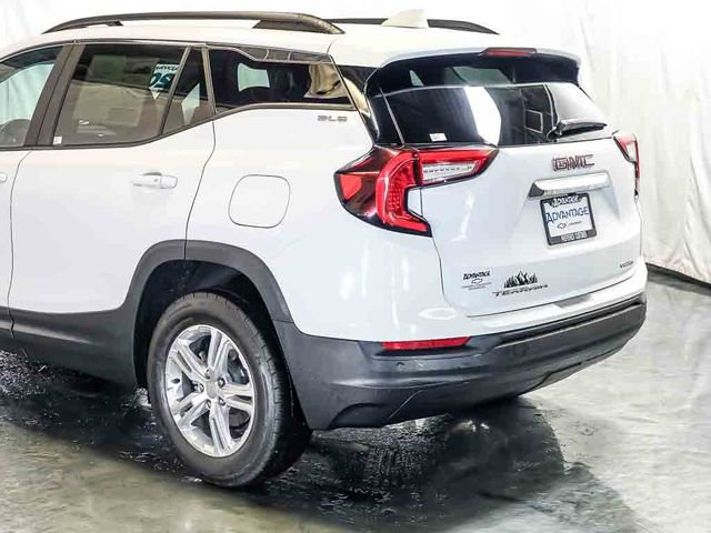 Certified 2022 GMC Terrain SLE w/ Driver Convenience Package AWD/4WD image 10