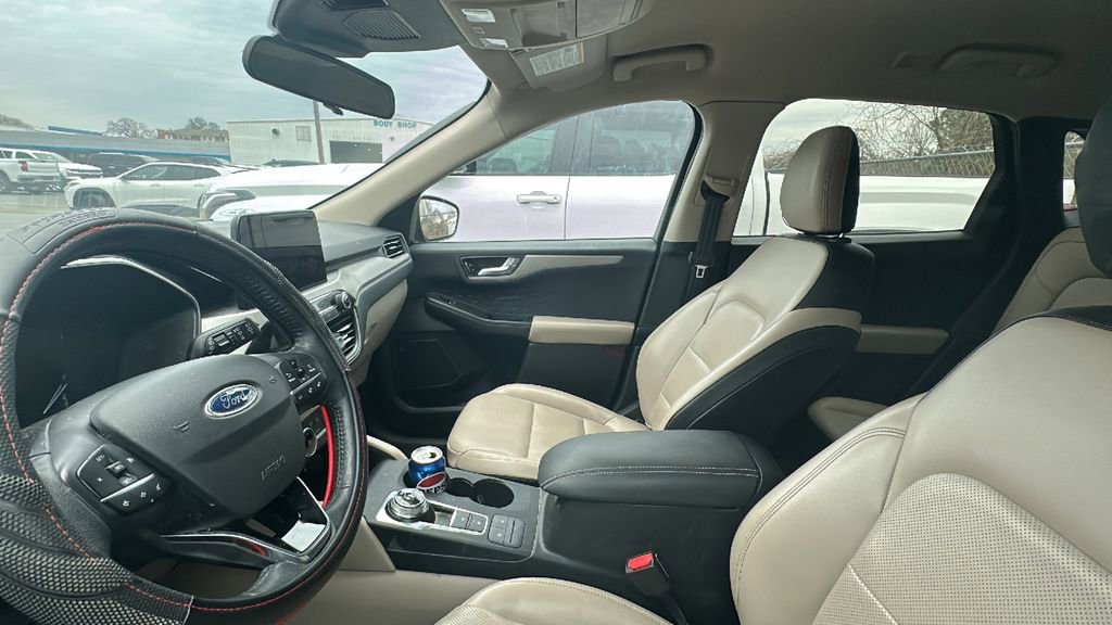 Used 2020 Ford Escape SEL image 6