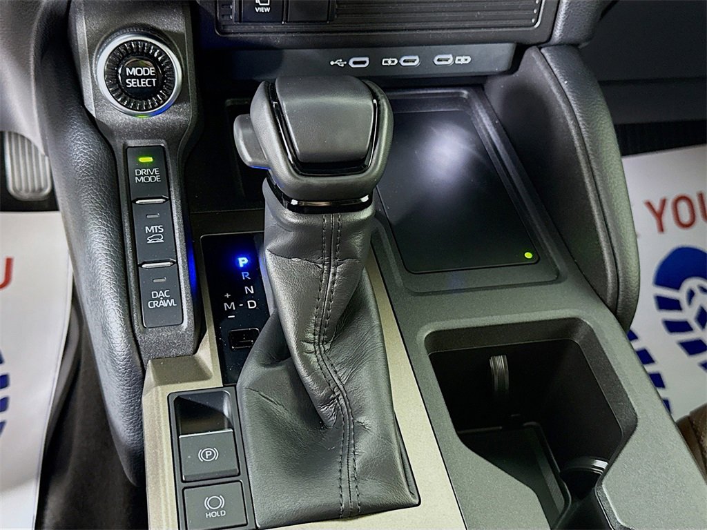 Used 2024 Toyota Land Cruiser image 8